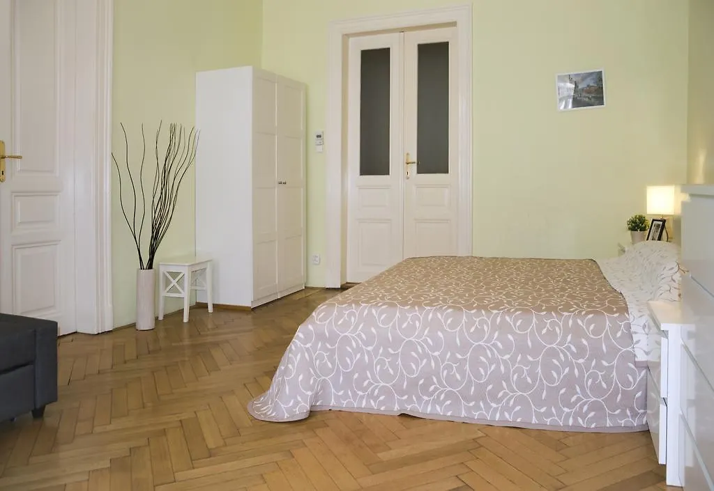 Modern Apartment Klimentska Prague